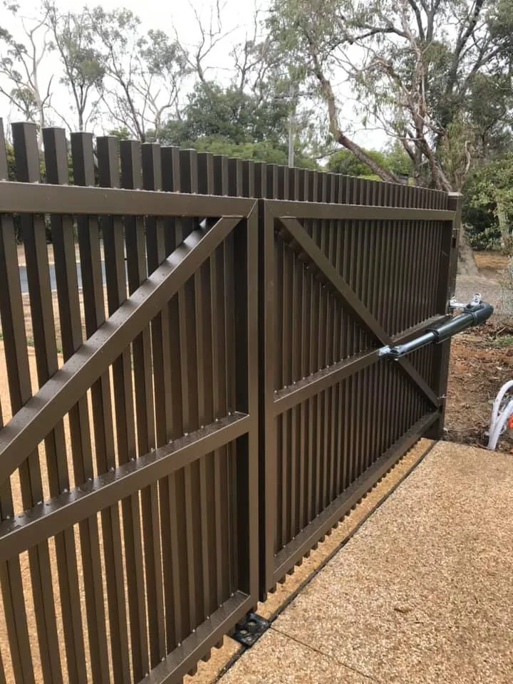 Emergency gate repair project in Indianapolis